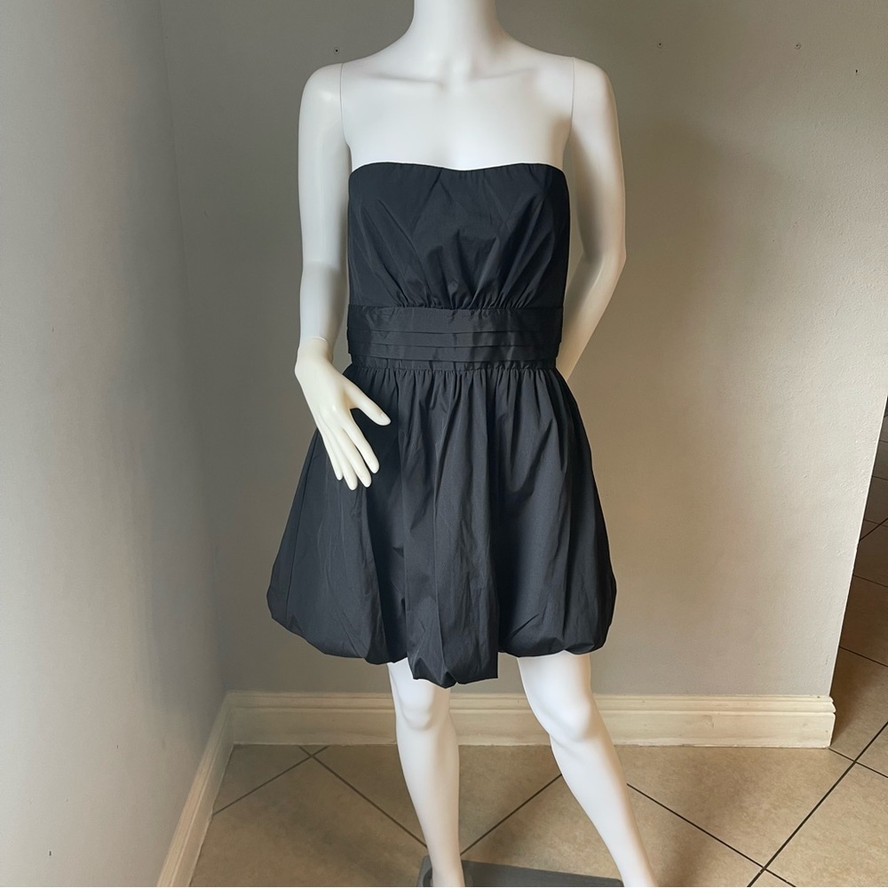 Women’s Strapless black mini dress size Large
New
Brand is Forever 21 - Picture 3 of 7